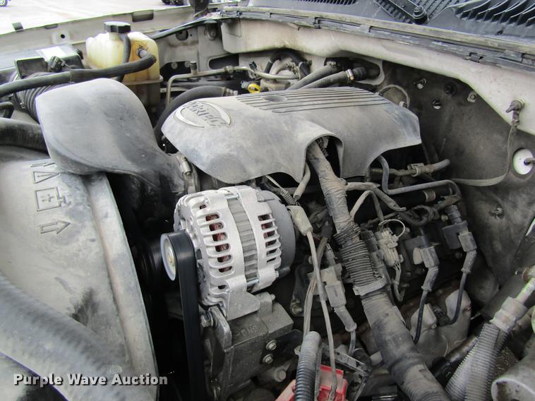 image for item DB5924 2006 Chevrolet Silverado 3500 utility bed pickup truck