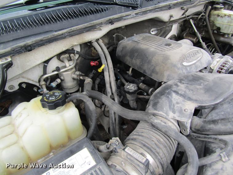 image for item DB5924 2006 Chevrolet Silverado 3500 utility bed pickup truck