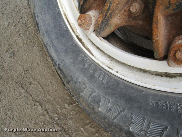 image for item DB5925 1991 Ford F900 dump truck