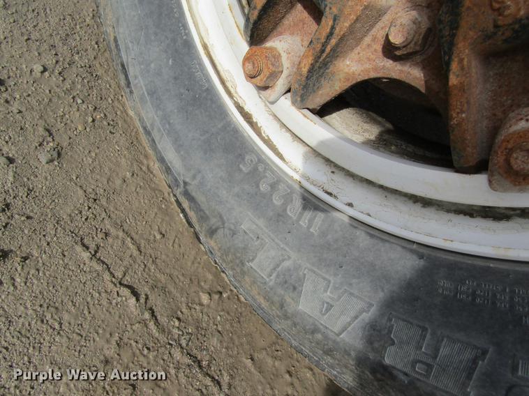 image for item DB5925 1991 Ford F900 dump truck