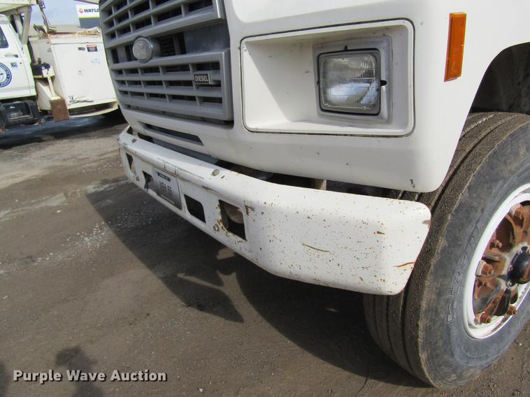 image for item DB5925 1991 Ford F900 dump truck