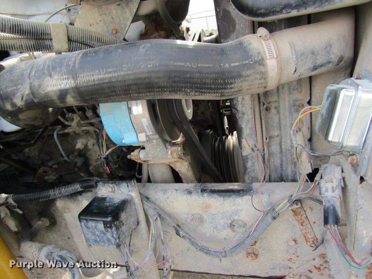 image for item DB5925 1991 Ford F900 dump truck