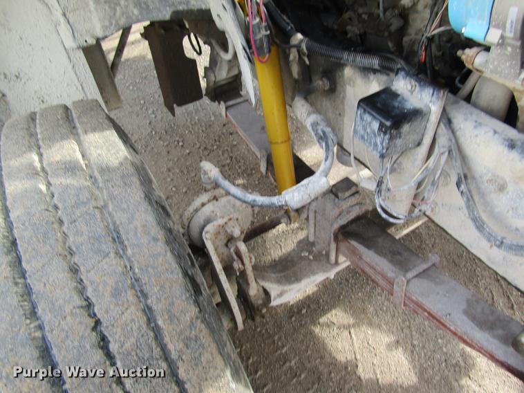 image for item DB5925 1991 Ford F900 dump truck