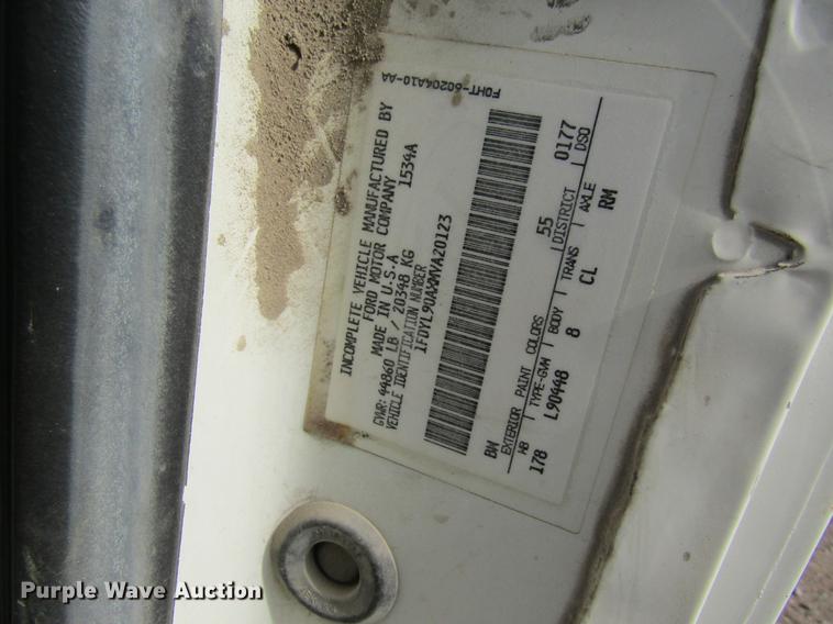 image for item DB5925 1991 Ford F900 dump truck