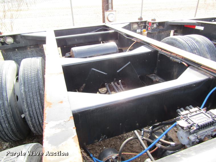 image for item DB5930 2009 Hyundai CGN403-516 trailer chassis