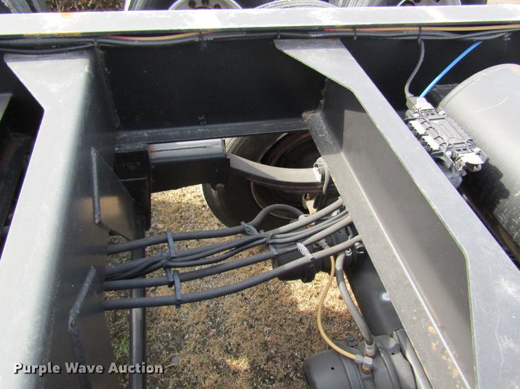 image for item DB5932 2009 Hyundai CGN403-516 trailer chassis