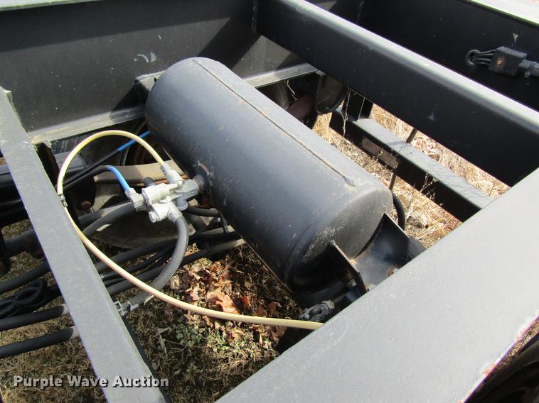 image for item DB5932 2009 Hyundai CGN403-516 trailer chassis