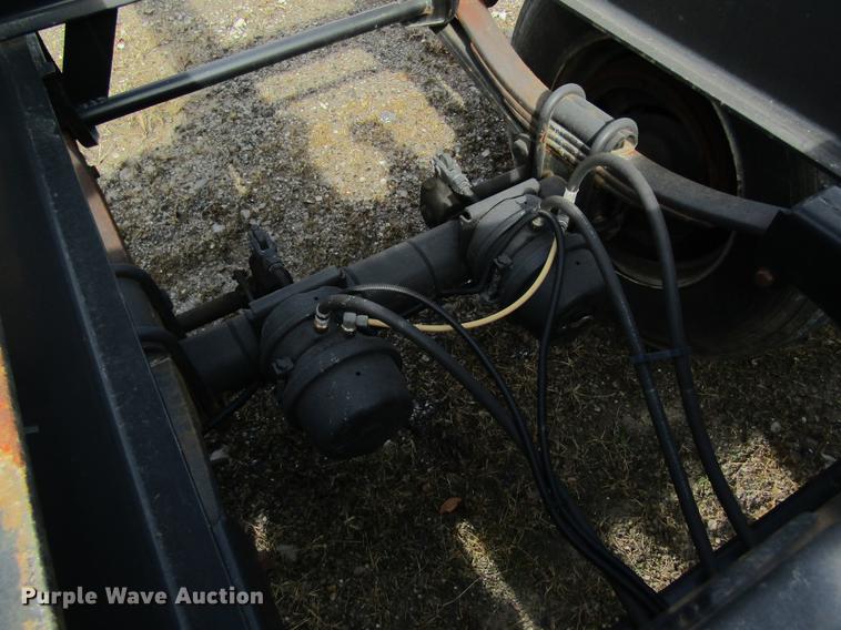 image for item DB5932 2009 Hyundai CGN403-516 trailer chassis