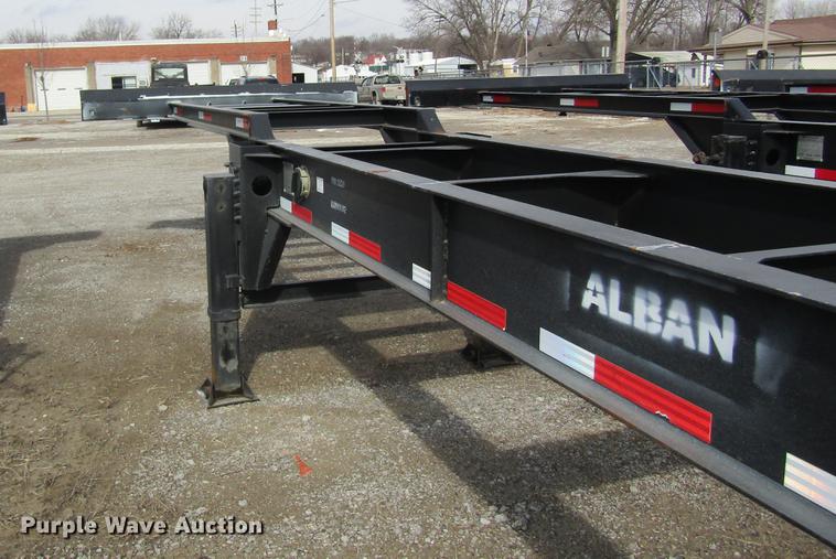 image for item DB5932 2009 Hyundai CGN403-516 trailer chassis