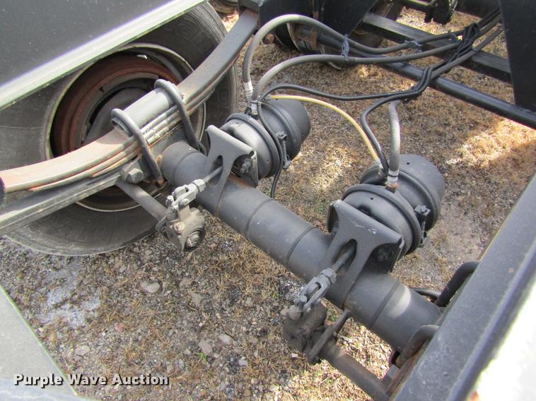 image for item DB5932 2009 Hyundai CGN403-516 trailer chassis