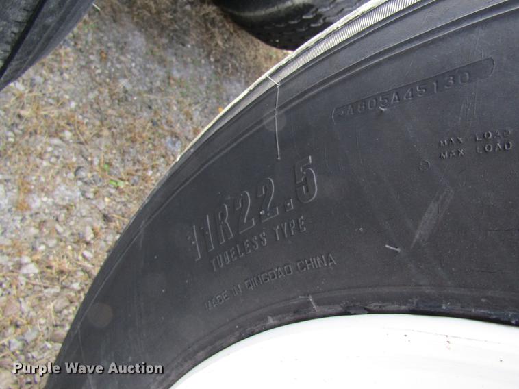 image for item DB5933 2008 Hyundai CGN403-519 trailer chassis