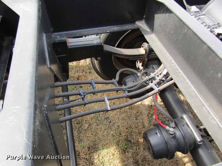 image for item DB5935 2010 Hyundai CGN403-516 trailer chassis