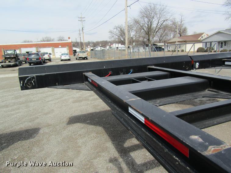 image for item DB5935 2010 Hyundai CGN403-516 trailer chassis