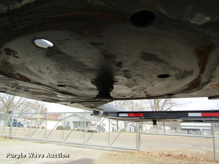 image for item DB5935 2010 Hyundai CGN403-516 trailer chassis