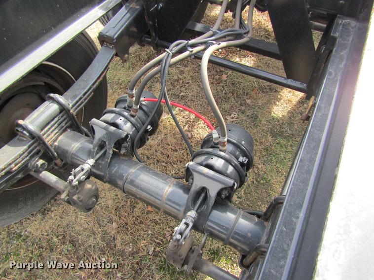 image for item DB5936 2008 Hyundai CGN403-516 trailer chassis