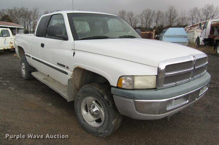 image for item DB5949 1999 Dodge Ram 1500 Ext. Cab pickup truck