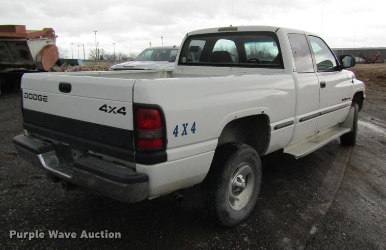image for item DB5949 1999 Dodge Ram 1500 Ext. Cab pickup truck