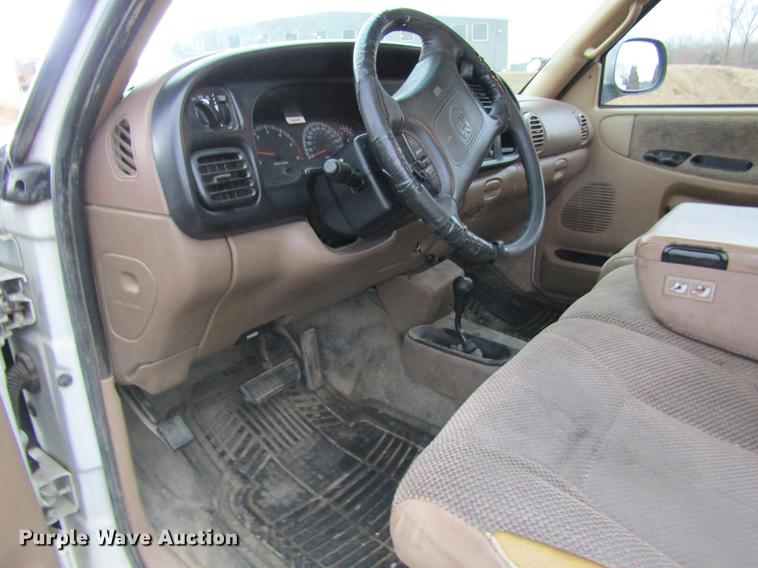 image for item DB5949 1999 Dodge Ram 1500 Ext. Cab pickup truck