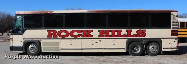 image for item DB6577 1991 MCI 102-C3 coach bus