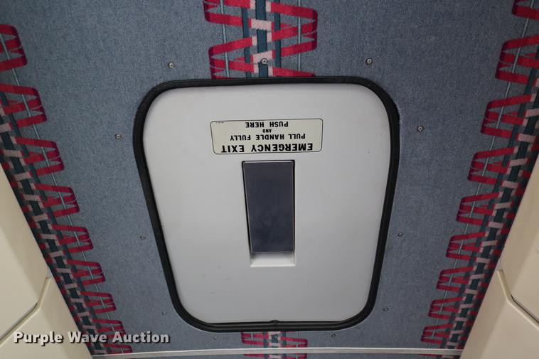 image for item DB6577 1991 MCI 102-C3 coach bus