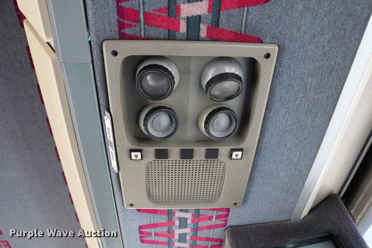 image for item DB6577 1991 MCI 102-C3 coach bus