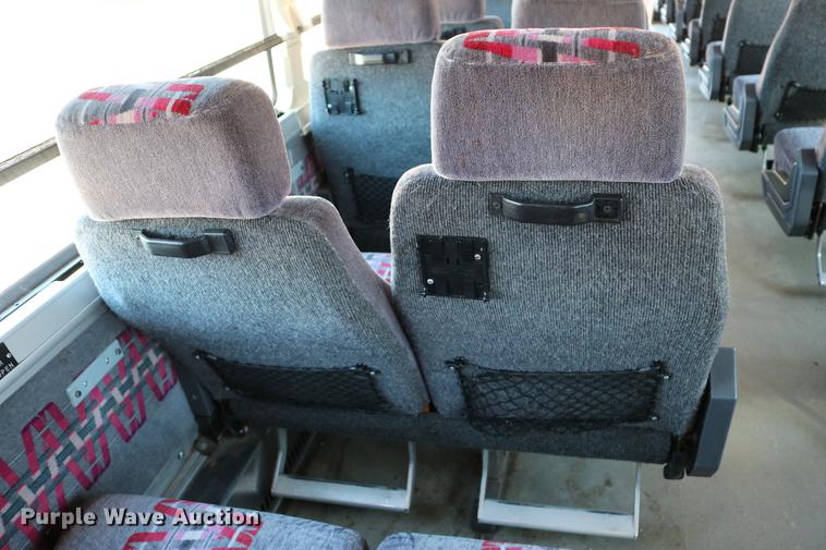 image for item DB6577 1991 MCI 102-C3 coach bus