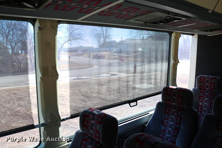 image for item DB6577 1991 MCI 102-C3 coach bus