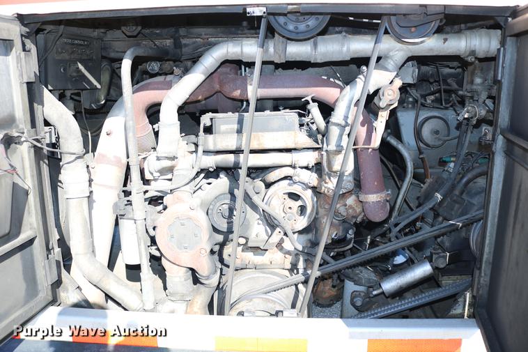 image for item DB6577 1991 MCI 102-C3 coach bus