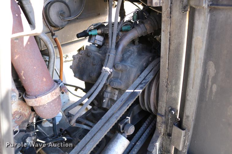 image for item DB6577 1991 MCI 102-C3 coach bus