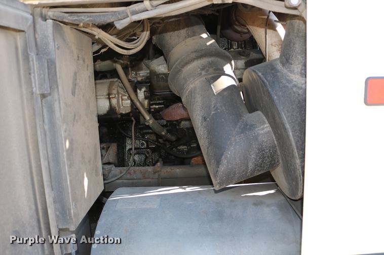 image for item DB6577 1991 MCI 102-C3 coach bus