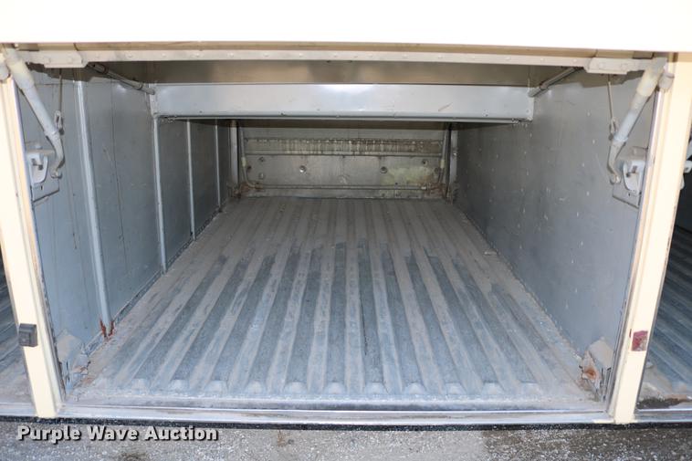 image for item DB6577 1991 MCI 102-C3 coach bus