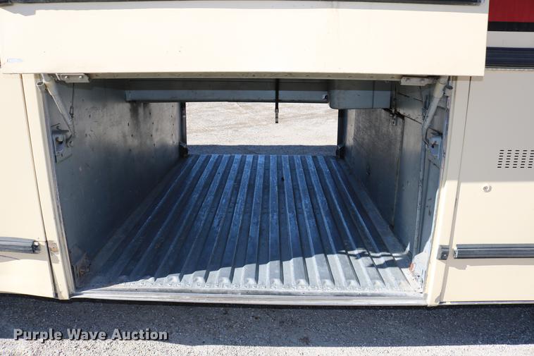 image for item DB6577 1991 MCI 102-C3 coach bus