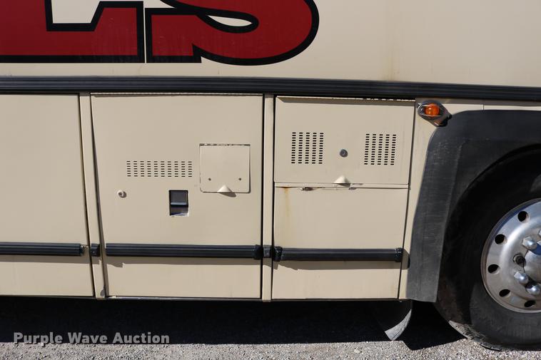 image for item DB6577 1991 MCI 102-C3 coach bus