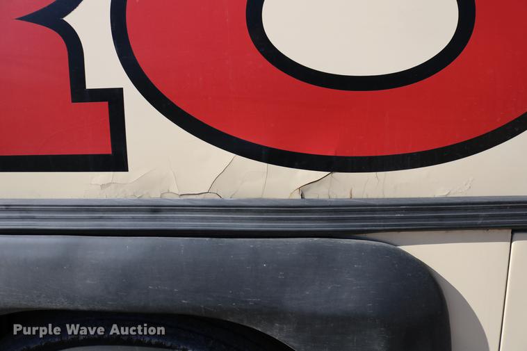 image for item DB6577 1991 MCI 102-C3 coach bus