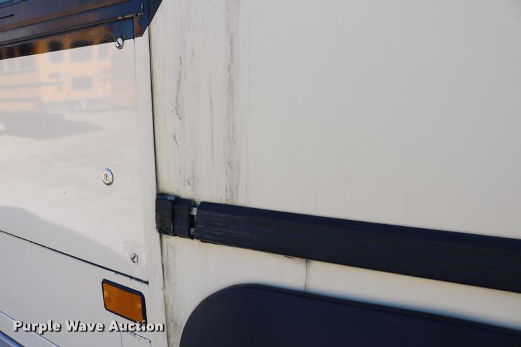 image for item DB6577 1991 MCI 102-C3 coach bus