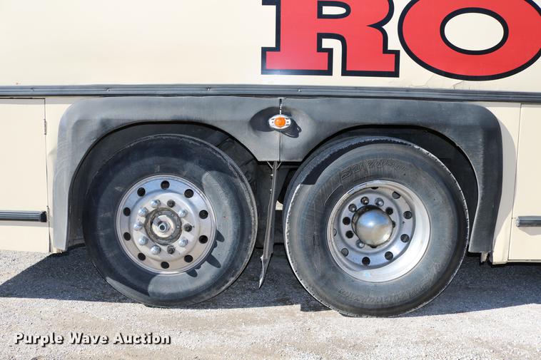 image for item DB6577 1991 MCI 102-C3 coach bus