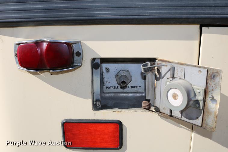 image for item DB6577 1991 MCI 102-C3 coach bus