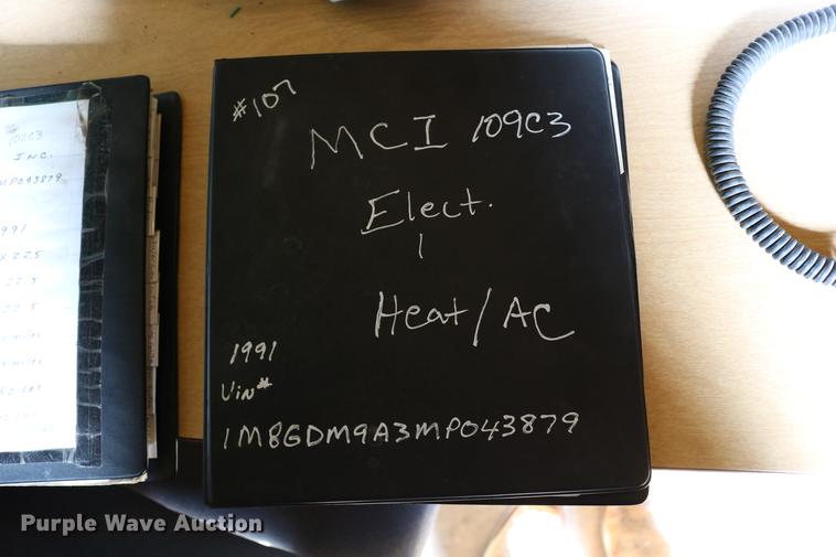 image for item DB6577 1991 MCI 102-C3 coach bus