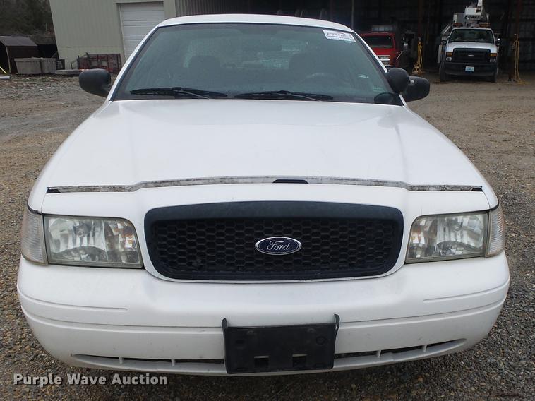 image for item DB7256 2003 Ford Crown Victoria Police Interceptor