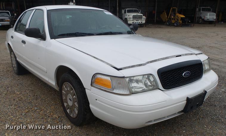 image for item DB7256 2003 Ford Crown Victoria Police Interceptor