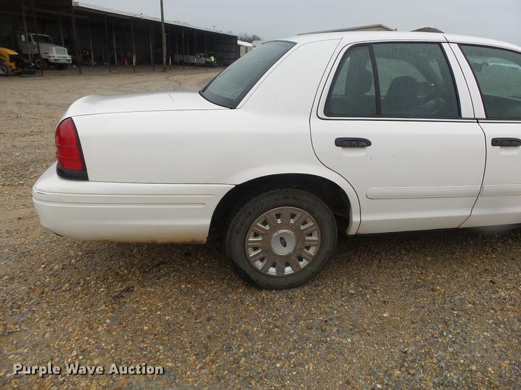 image for item DB7256 2003 Ford Crown Victoria Police Interceptor