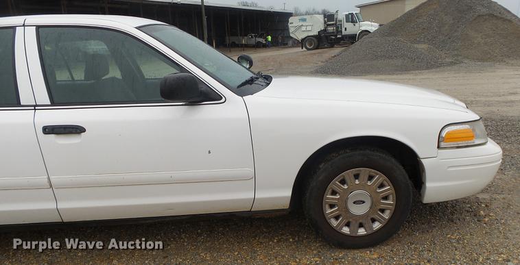 image for item DB7256 2003 Ford Crown Victoria Police Interceptor