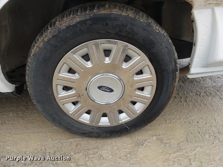 image for item DB7257 2005 Ford Crown Victoria Police Interceptor