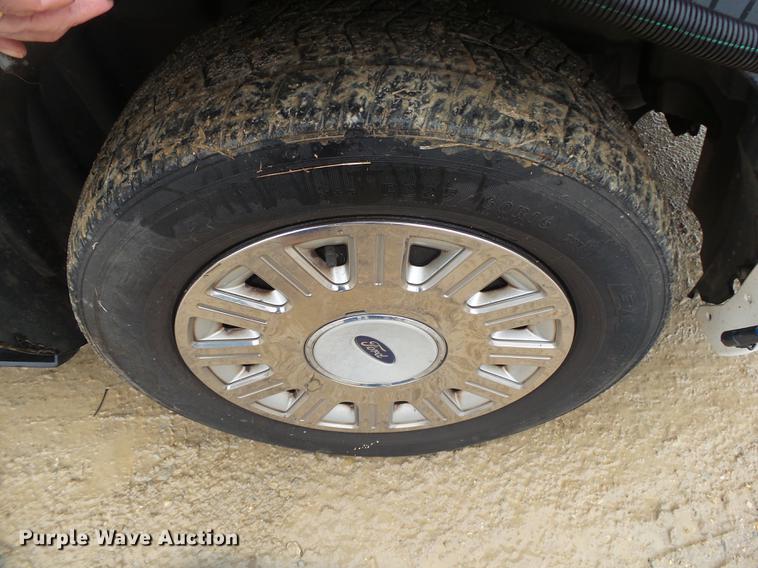 image for item DB7257 2005 Ford Crown Victoria Police Interceptor