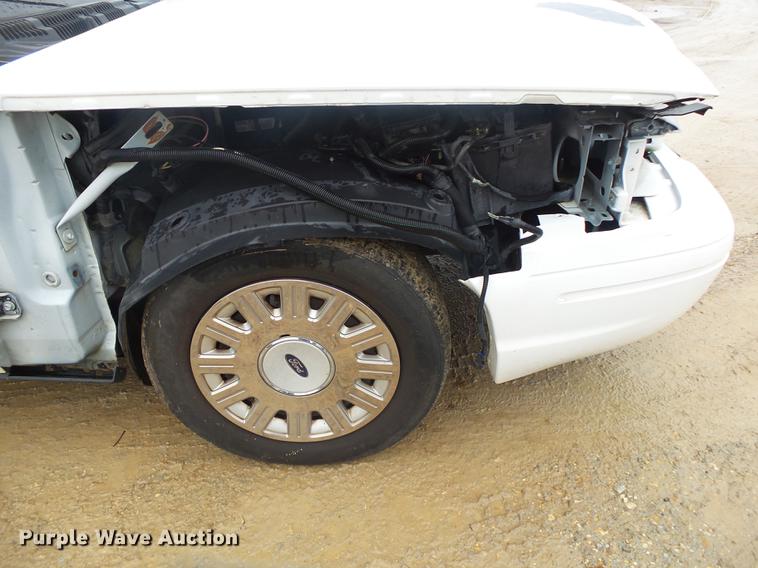 image for item DB7257 2005 Ford Crown Victoria Police Interceptor