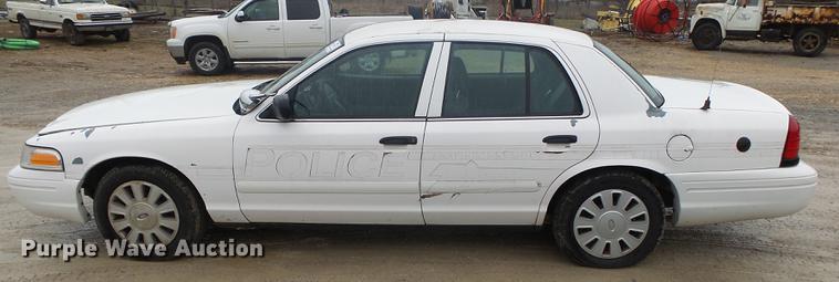 image for item DB7259 2004 Ford Crown Victoria Police Interceptor