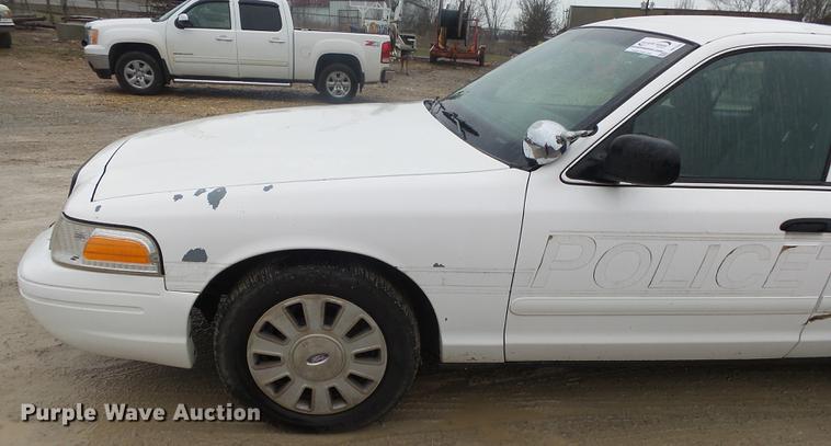 image for item DB7259 2004 Ford Crown Victoria Police Interceptor