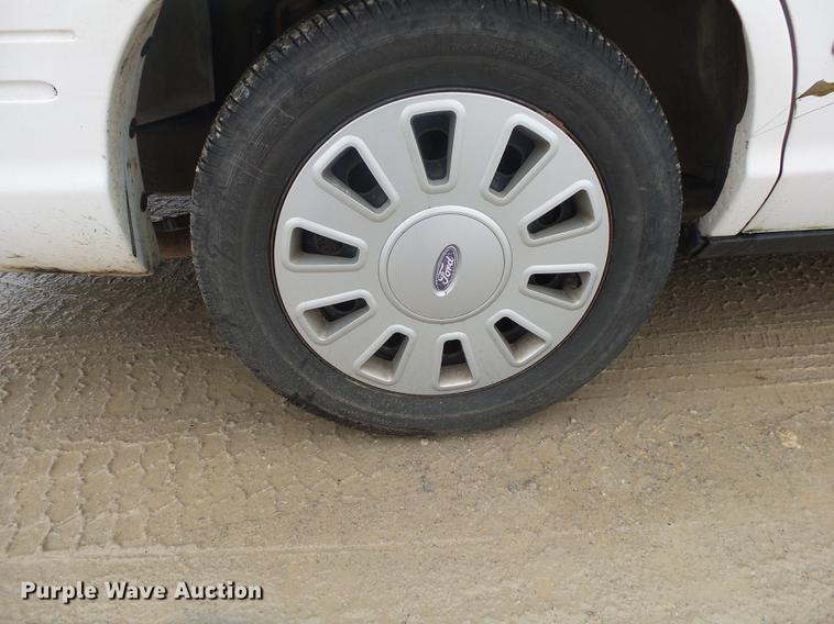 image for item DB7259 2004 Ford Crown Victoria Police Interceptor