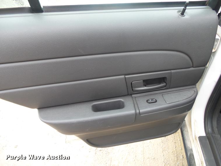 image for item DB7259 2004 Ford Crown Victoria Police Interceptor