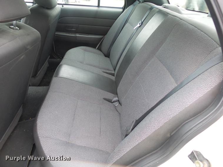 image for item DB7259 2004 Ford Crown Victoria Police Interceptor